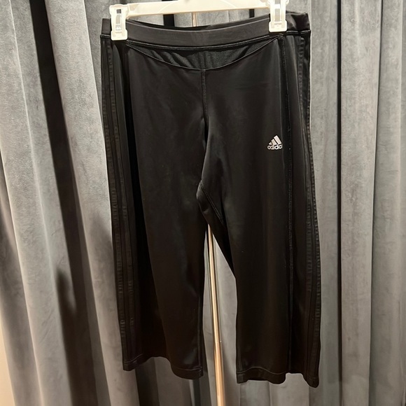Adidas wide leg capri pants - Picture 1 of 7